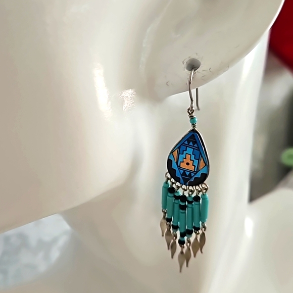 Colors Earrings - Picture 2 of 7